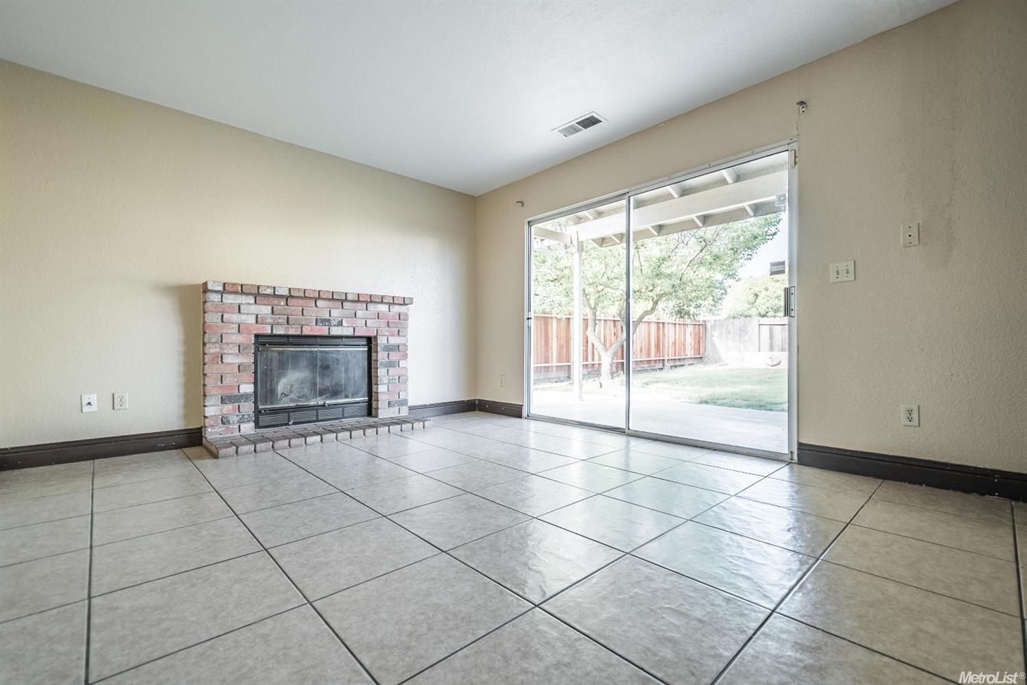1737 Chesapeake Ave, Modesto, CA 95358 photo 8