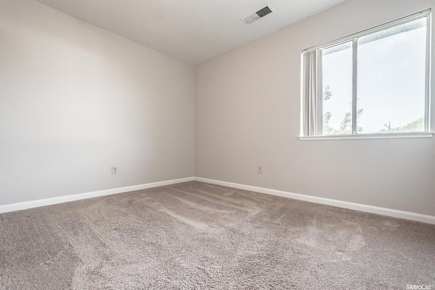 1737 Chesapeake Ave, Modesto, CA 95358 photo 12