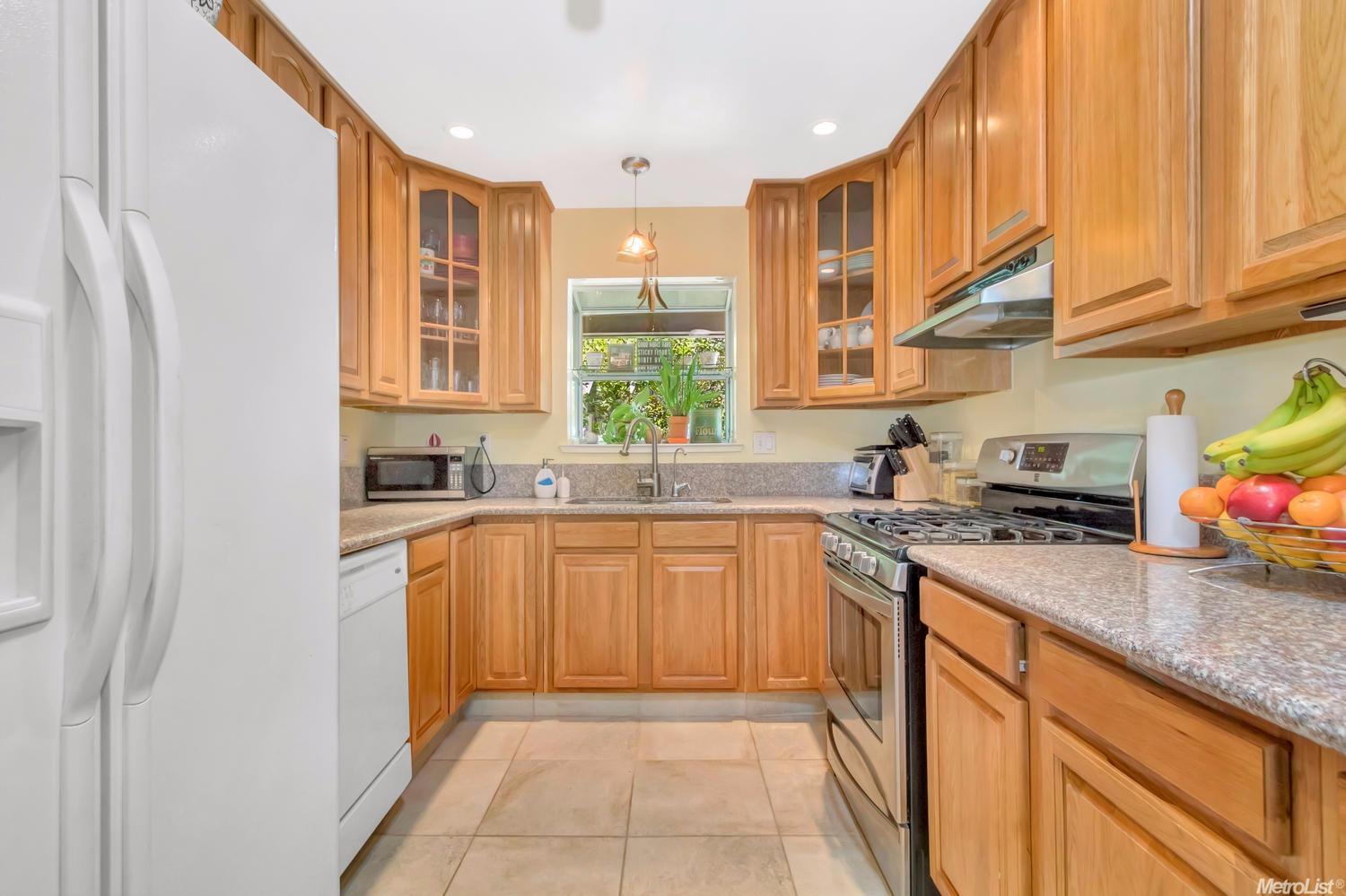 1727 Chapman Pl, Davis, CA 95618 photo 9
