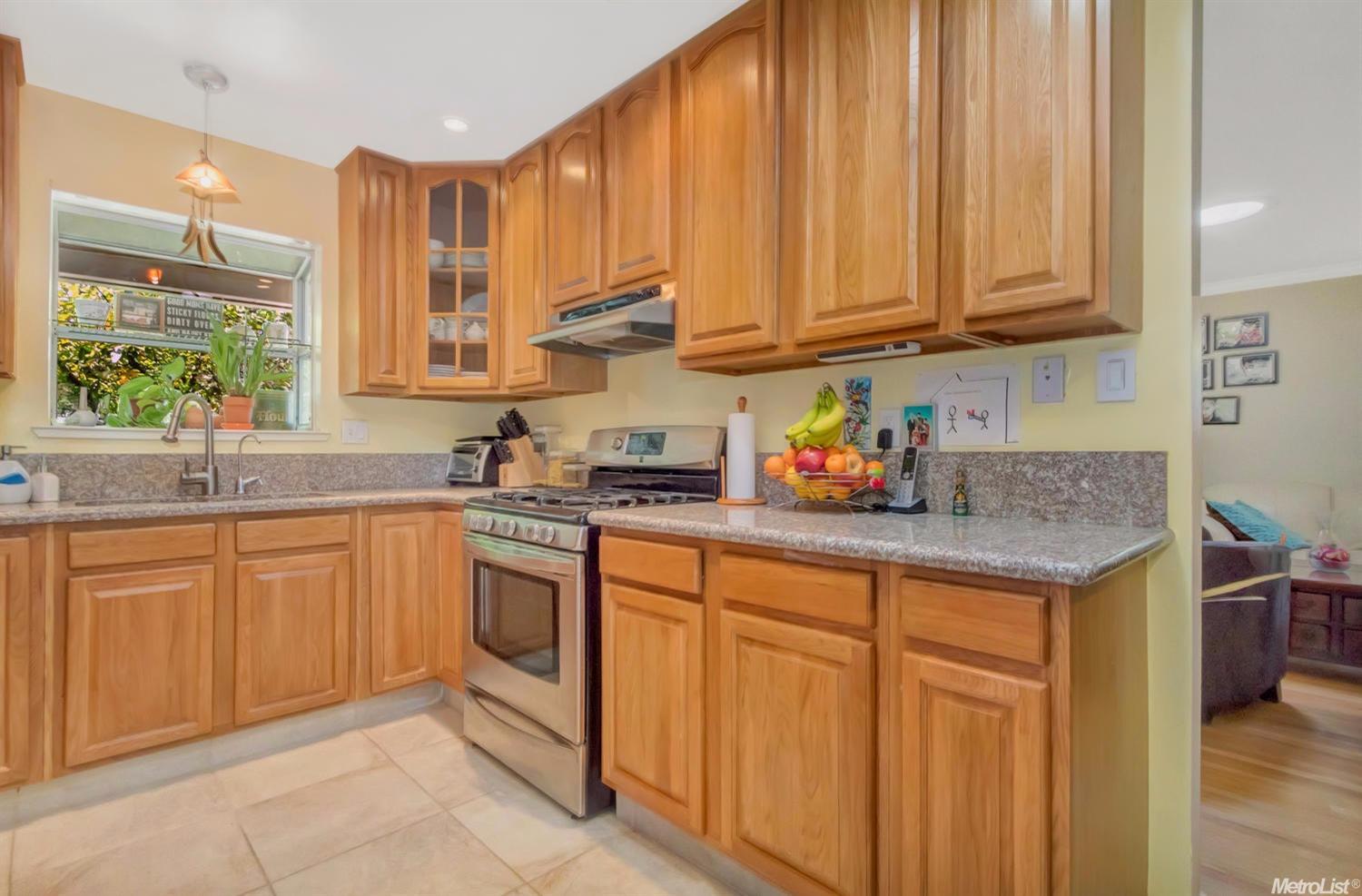 1727 Chapman Pl, Davis, CA 95618 photo 7