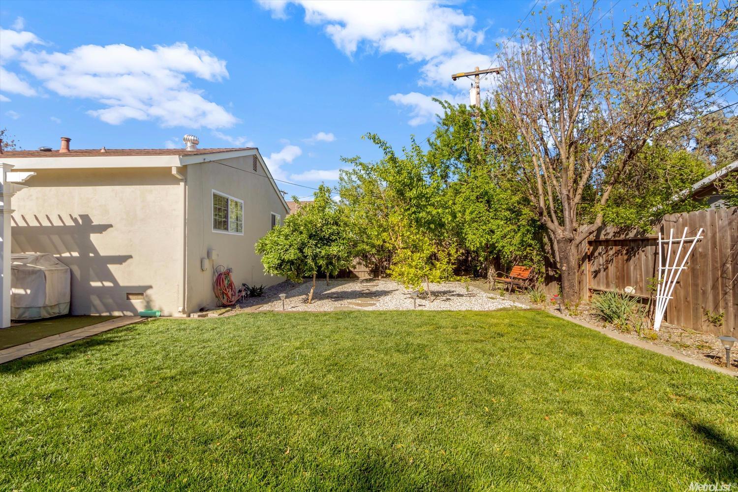 1727 Chapman Pl, Davis, CA 95618 photo 23