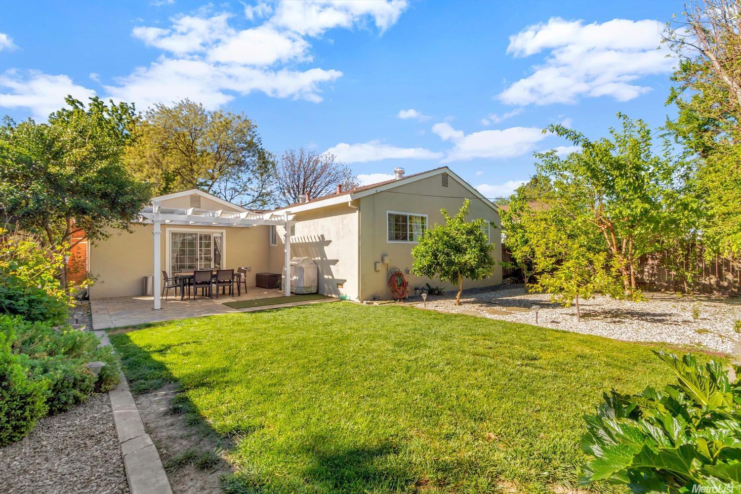 1727 Chapman Pl, Davis, CA 95618 photo 24