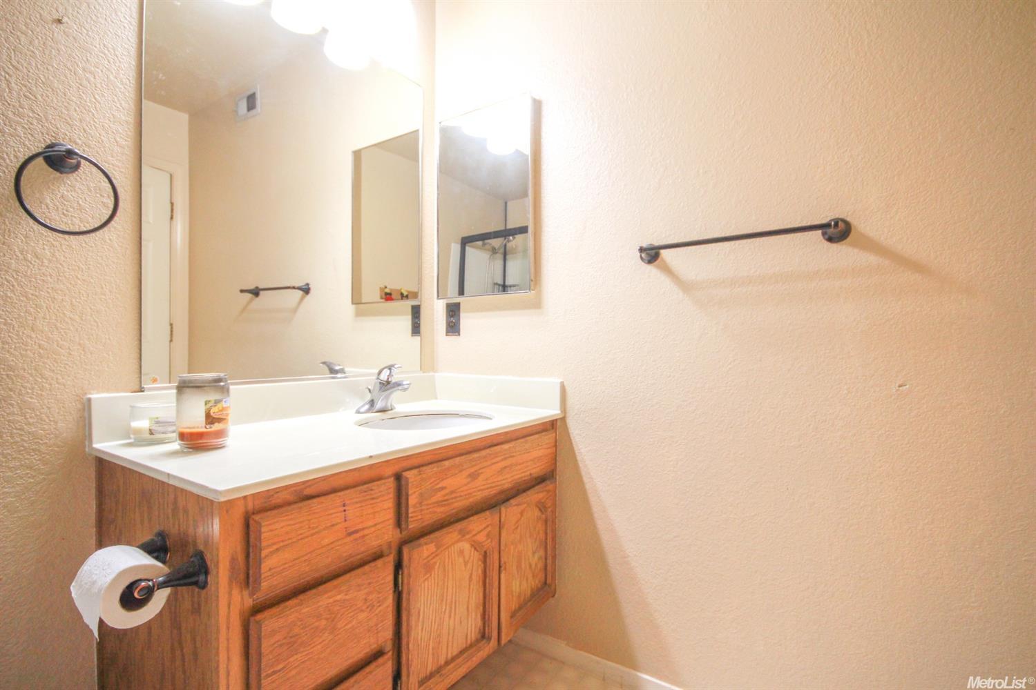 4212 Singing Tree Way, Antelope, CA 95843 photo 24