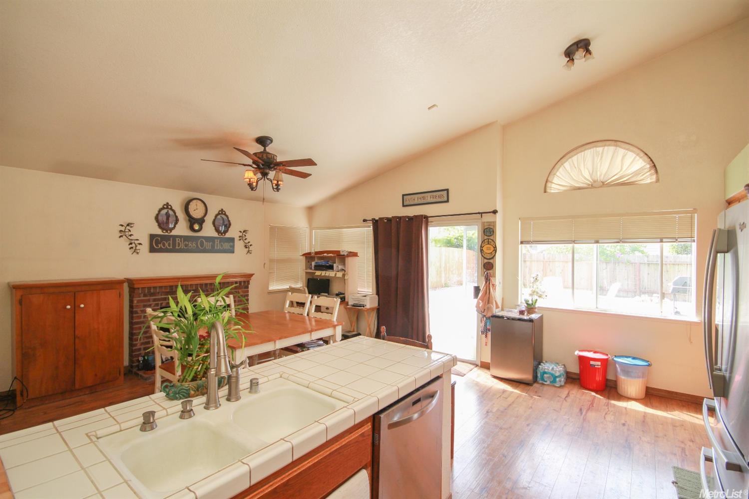 4212 Singing Tree Way, Antelope, CA 95843 photo 15