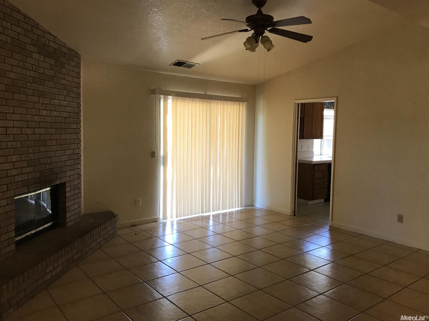 1849 Sugar Maple Way, Hughson, CA 95326 photo 3