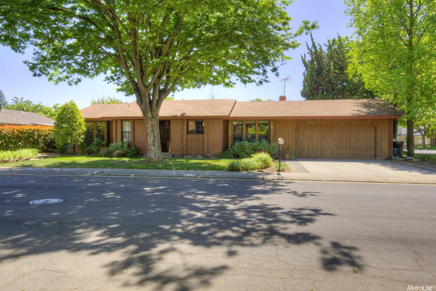 600 Riddle Ct, Modesto, CA 95356 photo 2