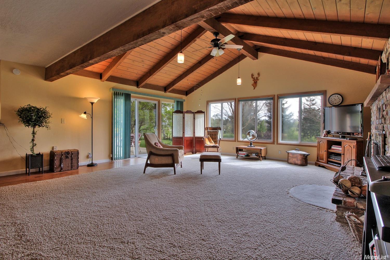 10027 Tavernor Rd, Wilton, CA 95693 photo 7