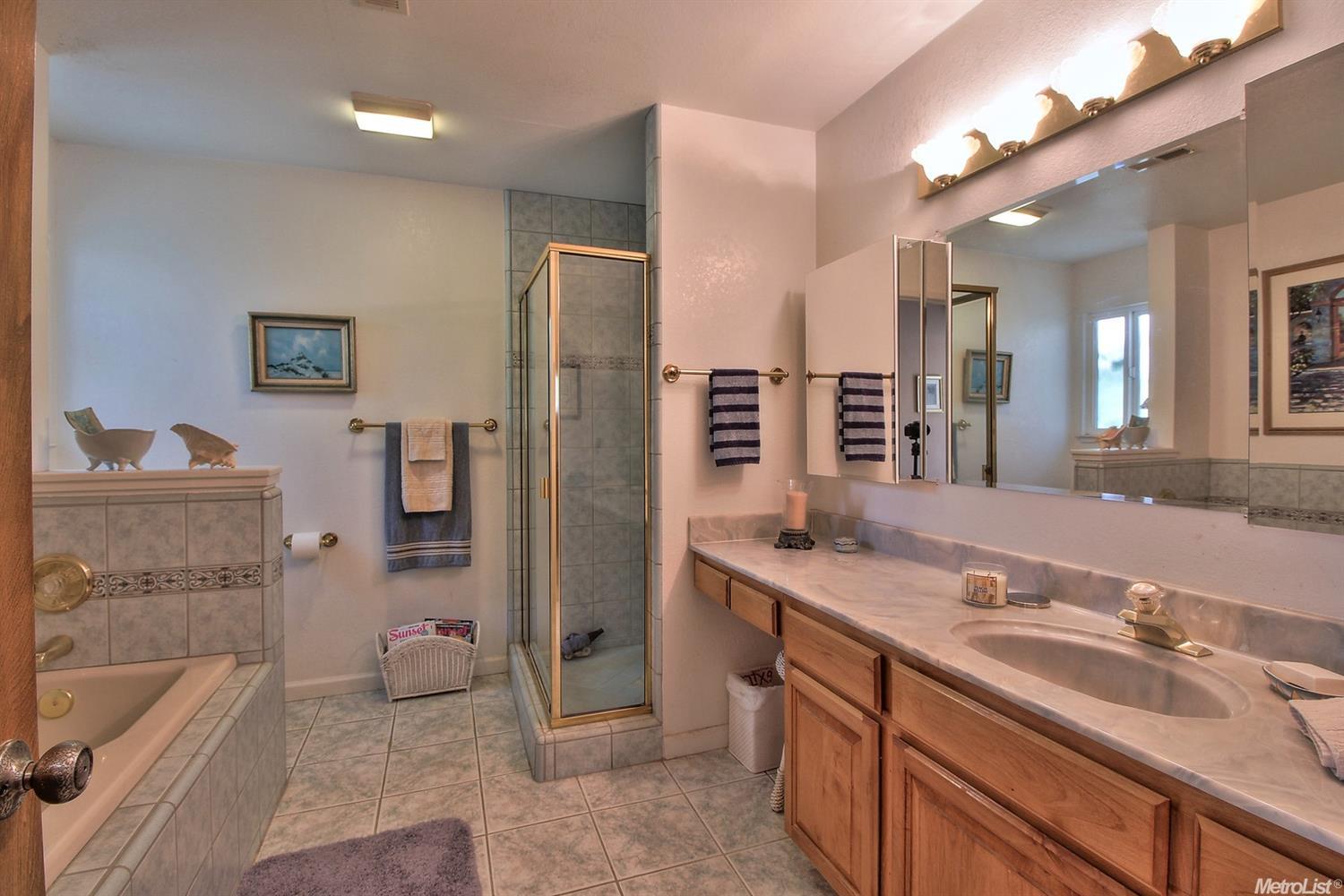 10027 Tavernor Rd, Wilton, CA 95693 photo 18
