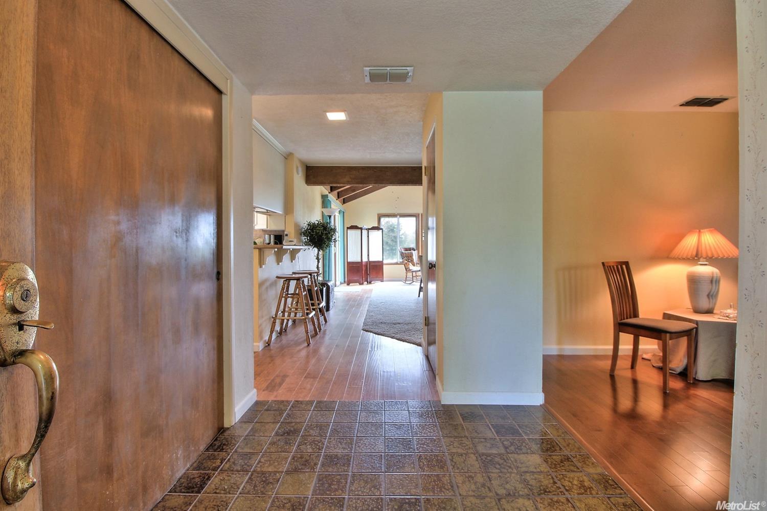 10027 Tavernor Rd, Wilton, CA 95693 photo 5