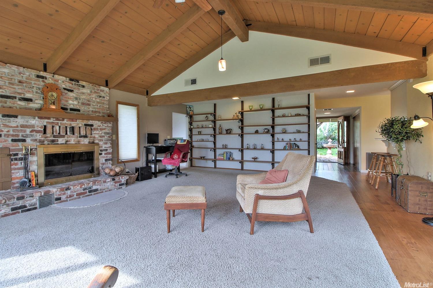 10027 Tavernor Rd, Wilton, CA 95693 photo 6