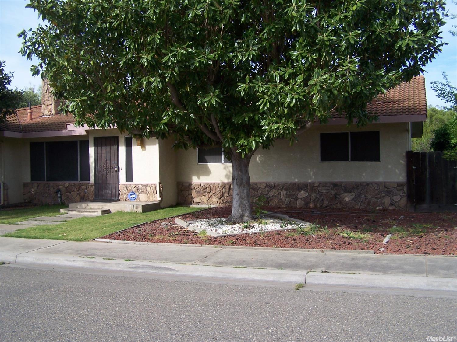 2505 Crowell Rd, Turlock, CA 95382 photo 2