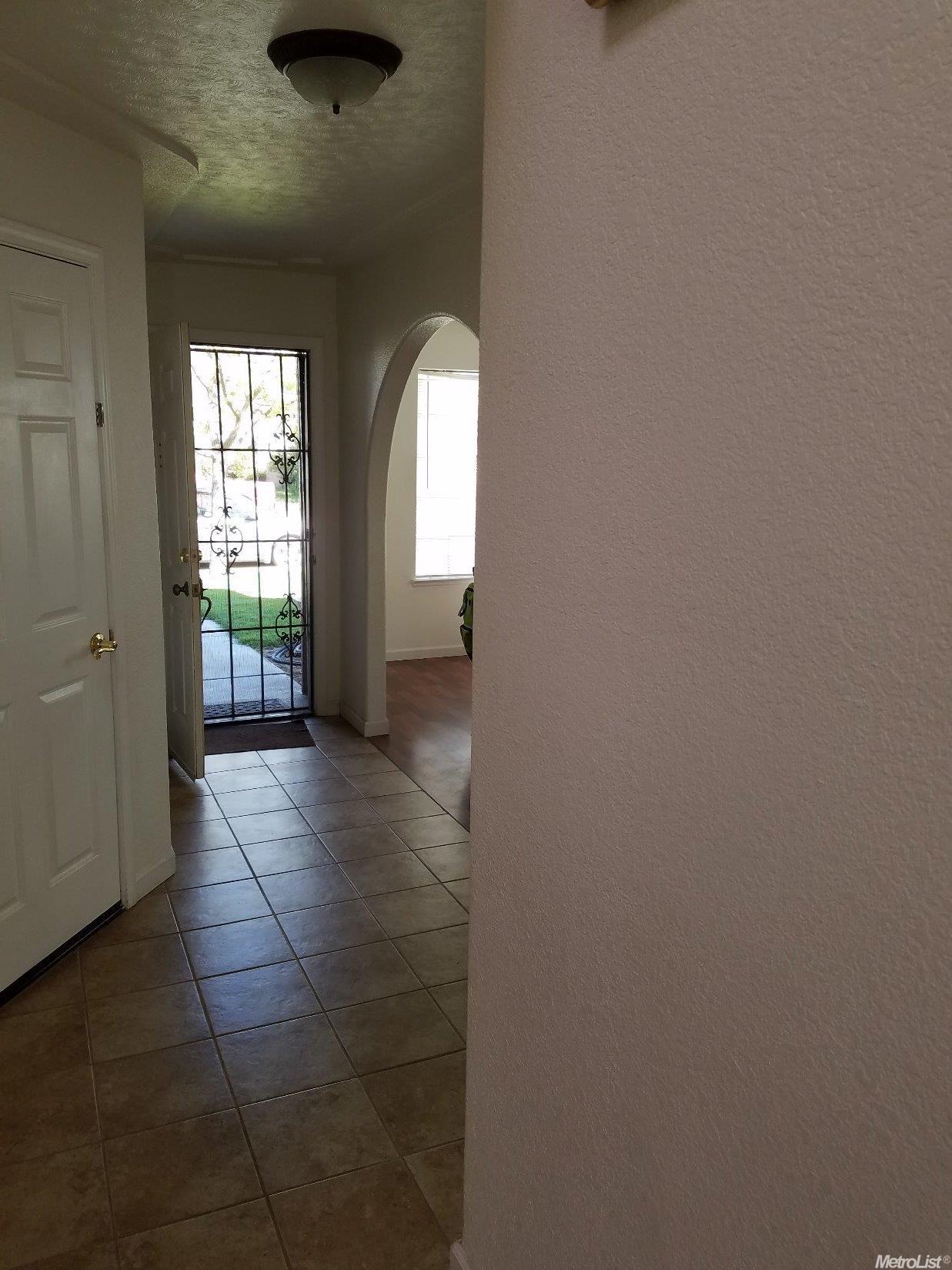 567 Mcmurphy Ct, Patterson, CA 95363 photo 3