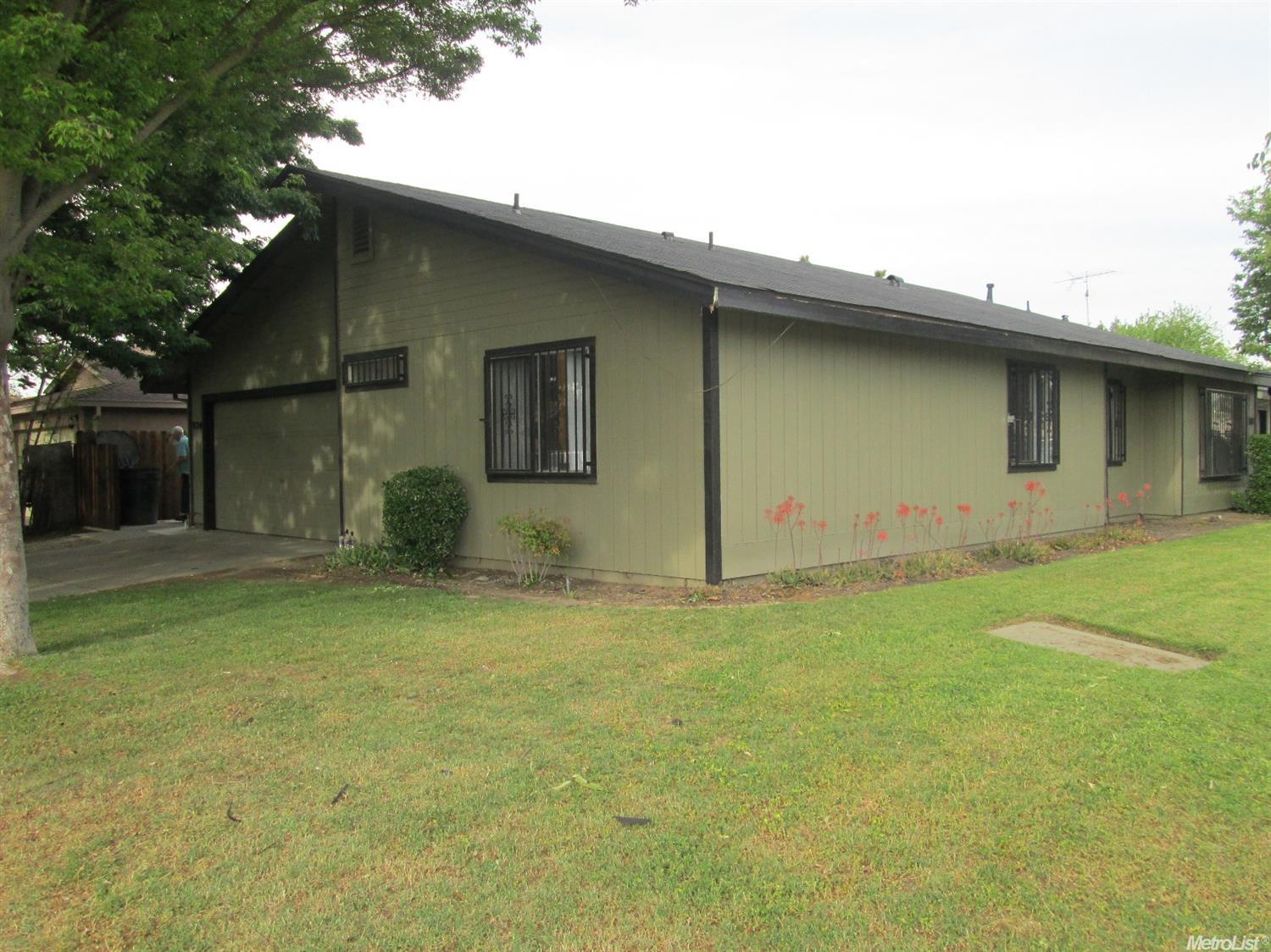 924 Ackerman Way, Modesto, CA 95351 photo 1