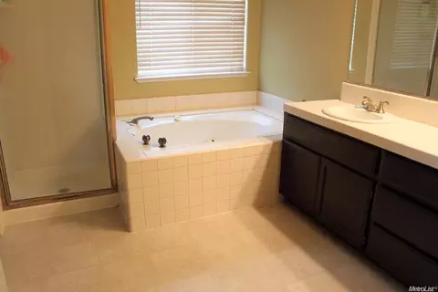 3604 Dry Creek Dr, Modesto, CA 95357 photo 16