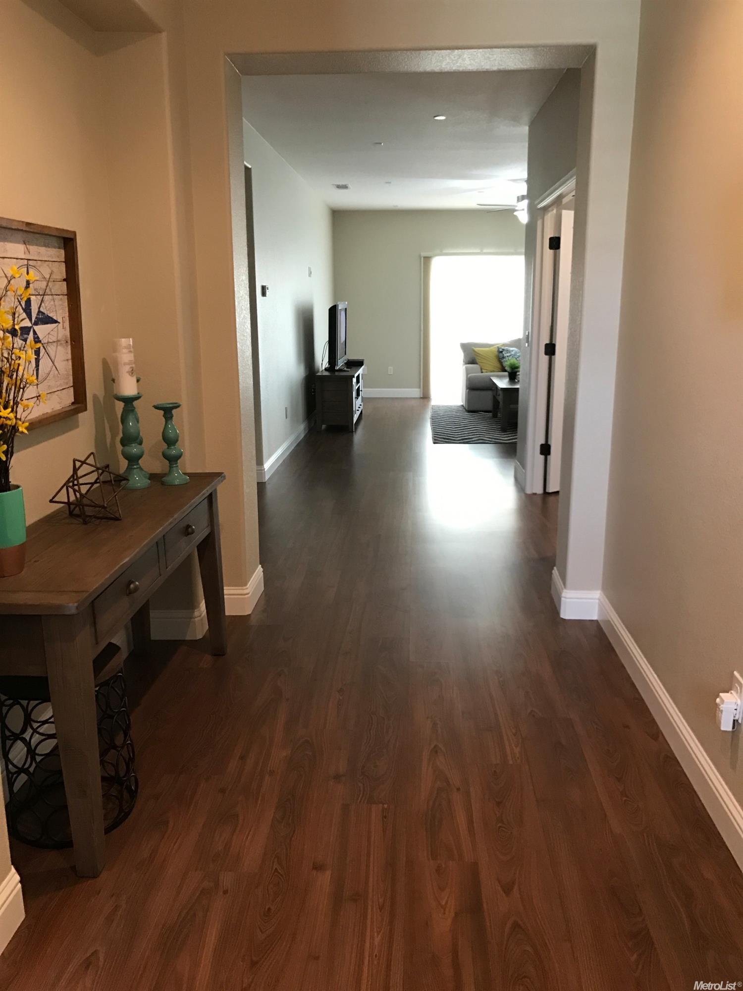 2040 W Oleander Ave, Manteca, CA 95337 photo 4