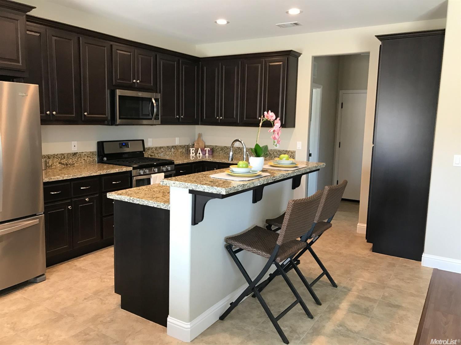 2040 W Oleander Ave, Manteca, CA 95337 photo 18
