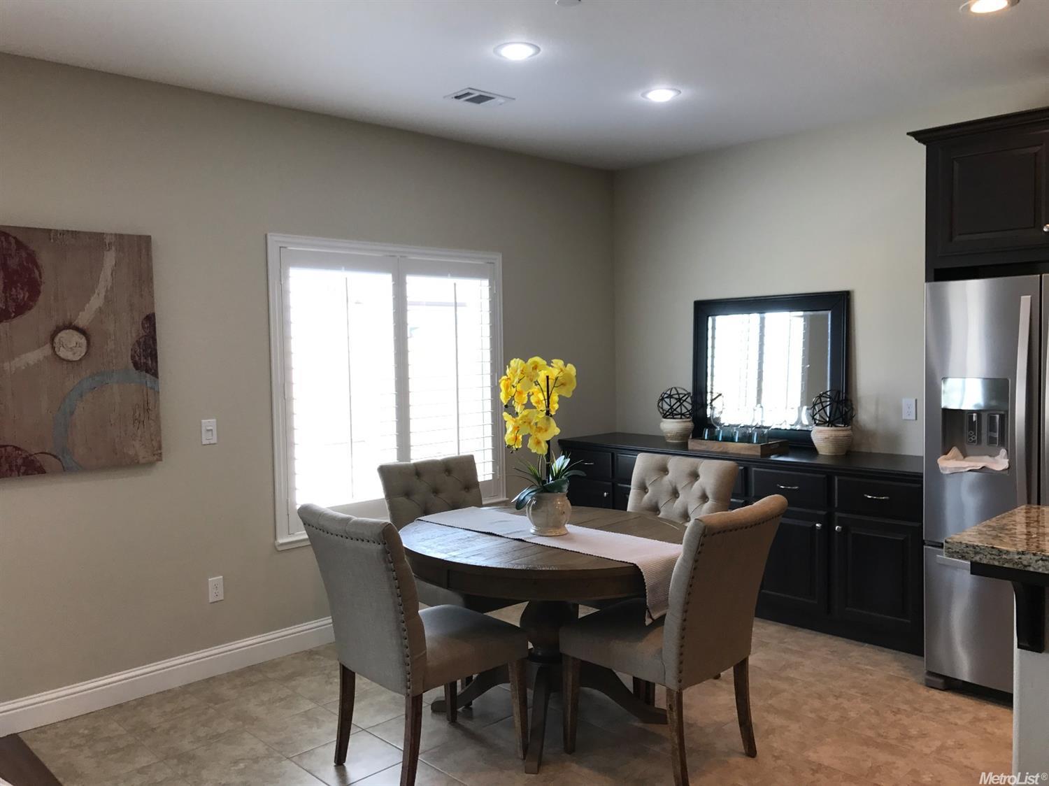 2040 W Oleander Ave, Manteca, CA 95337 photo 17
