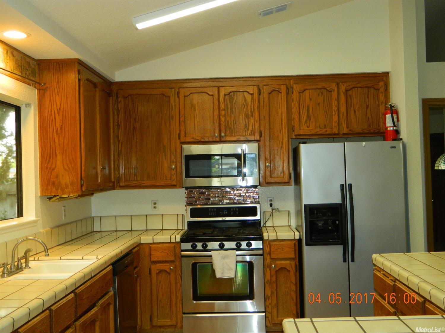 2006 Thrush Ct, Lodi, CA 95240 photo 12
