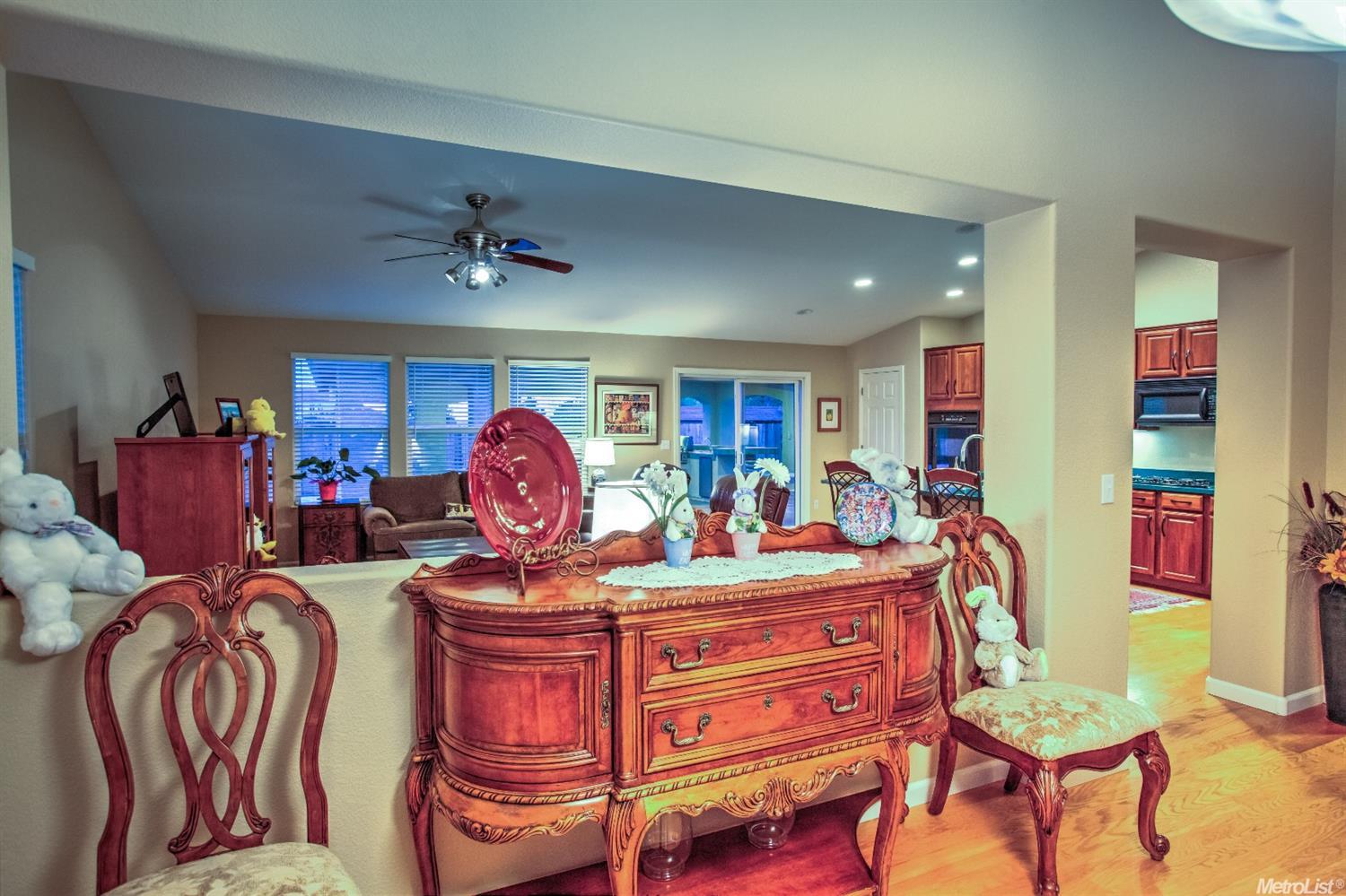 11053 Essey Cir, Mather, CA 95655 photo 5