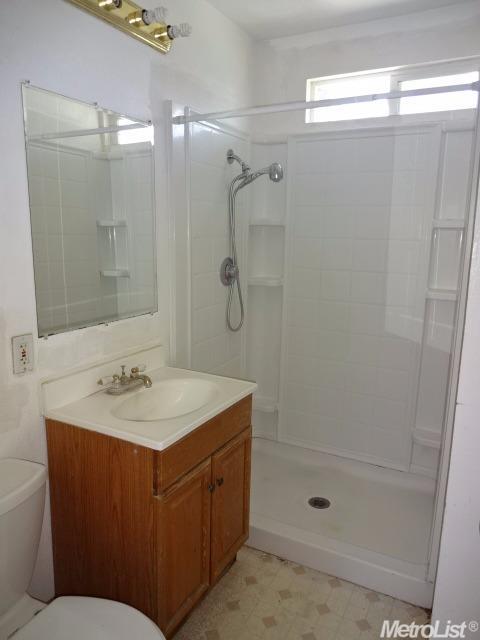1824 W 8th St, Merced, CA 95341 photo 10