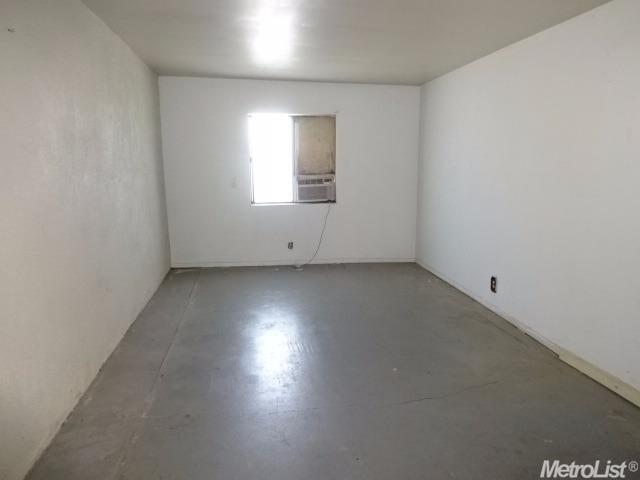 1824 W 8th St, Merced, CA 95341 photo 12