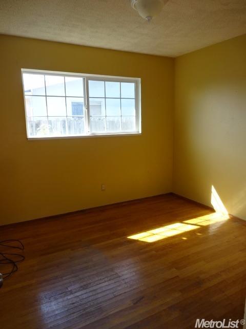 1824 W 8th St, Merced, CA 95341 photo 7
