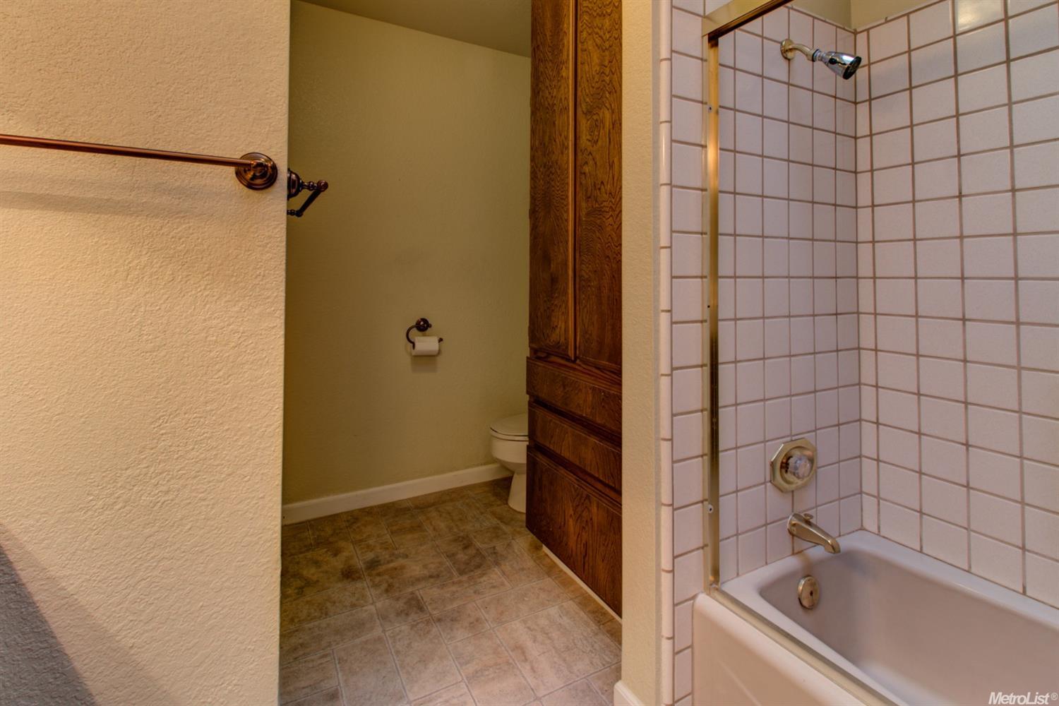 3142 Cabriolet Ct, Carmichael, CA 95608 photo 27
