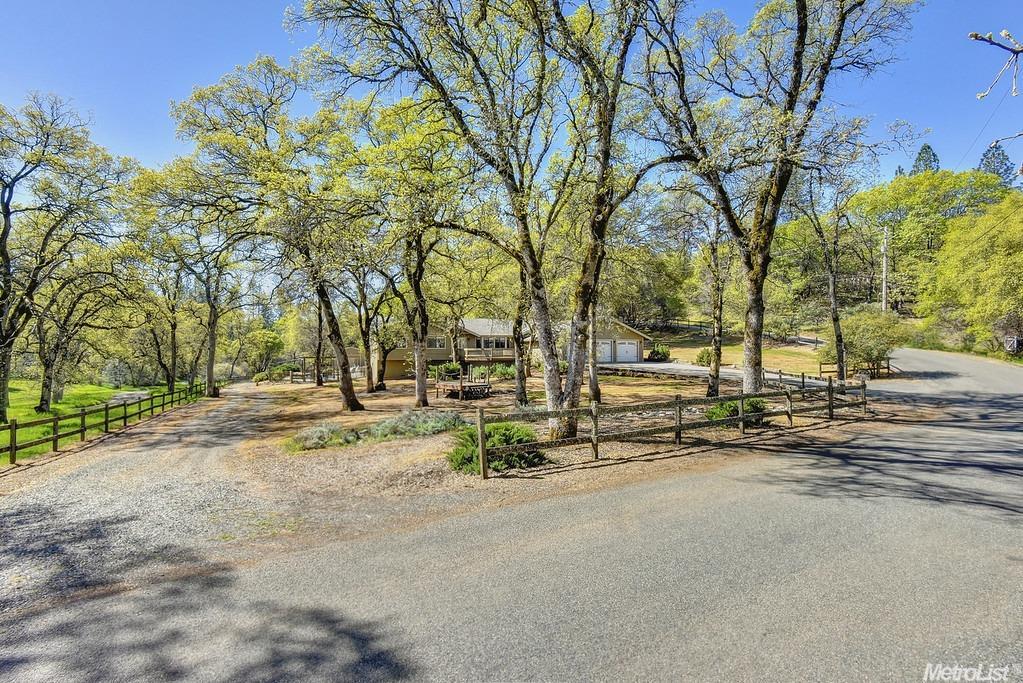 1400 Cerro Vista Dr, Applegate, CA 95703 photo 2