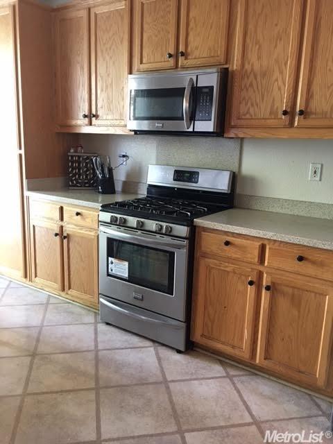 1420 Kyle Ct, Tracy, CA 95377 photo 3