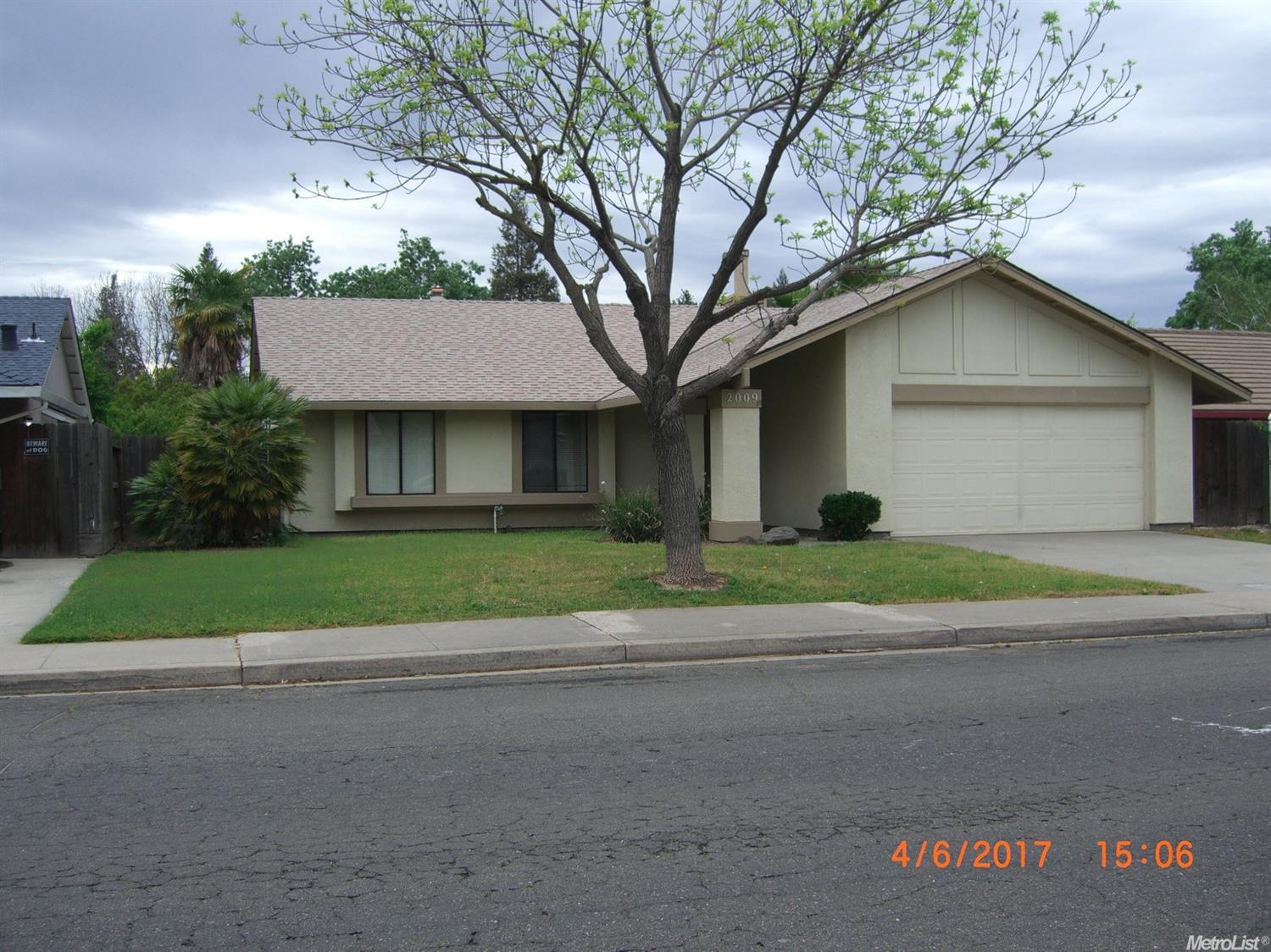 2009 Temescal Dr, Modesto, CA 95355 photo 1