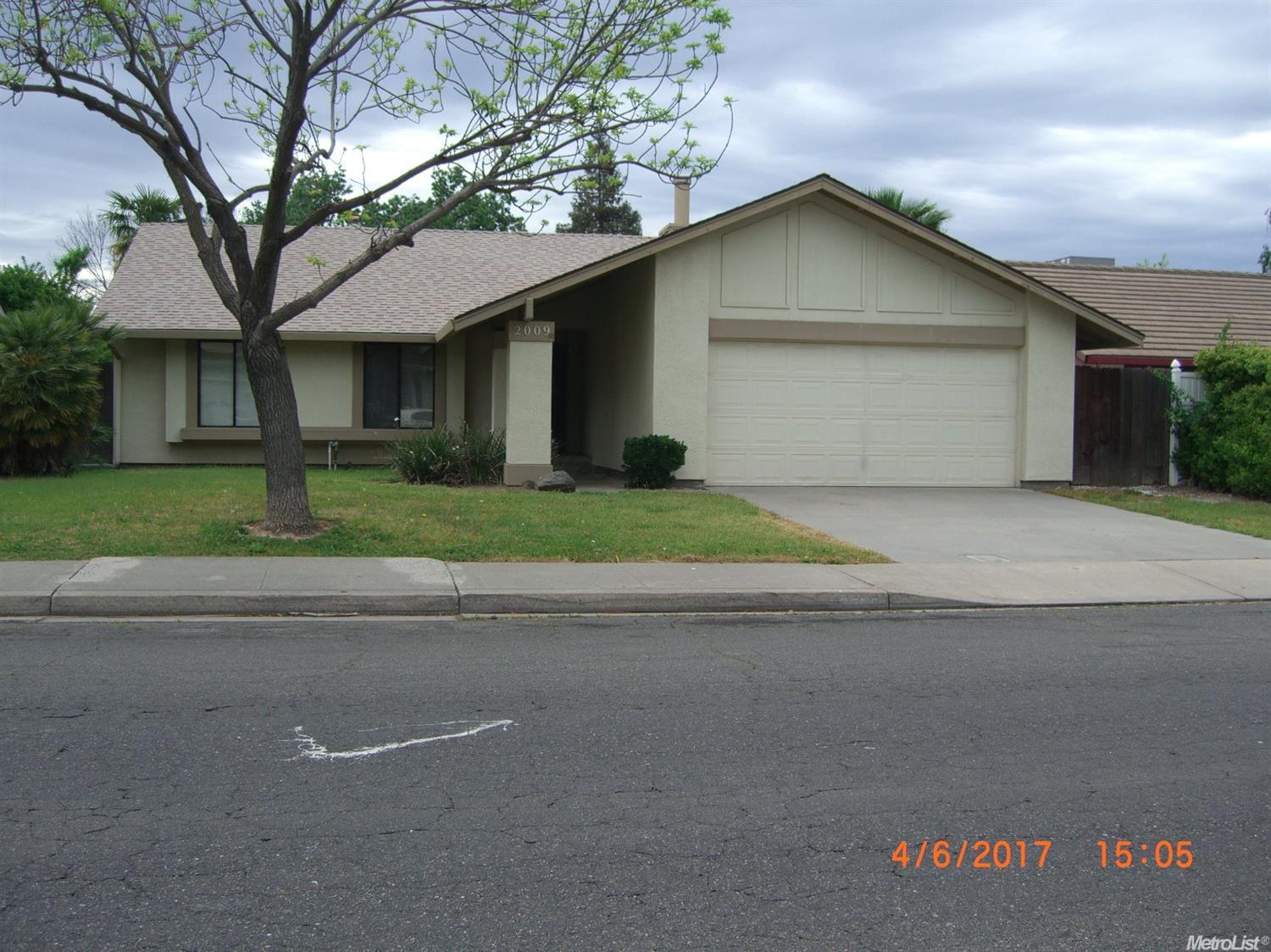 2009 Temescal Dr, Modesto, CA 95355 photo 3