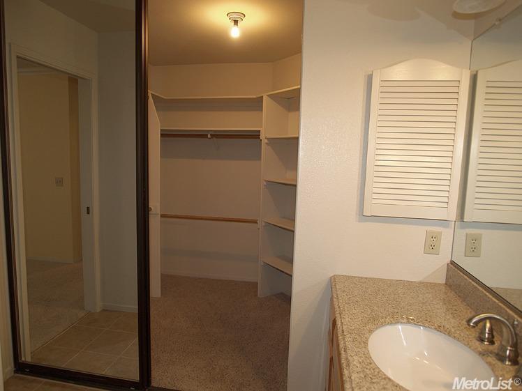 2113 Gainsboro Pl, Modesto, CA 95355 photo 20