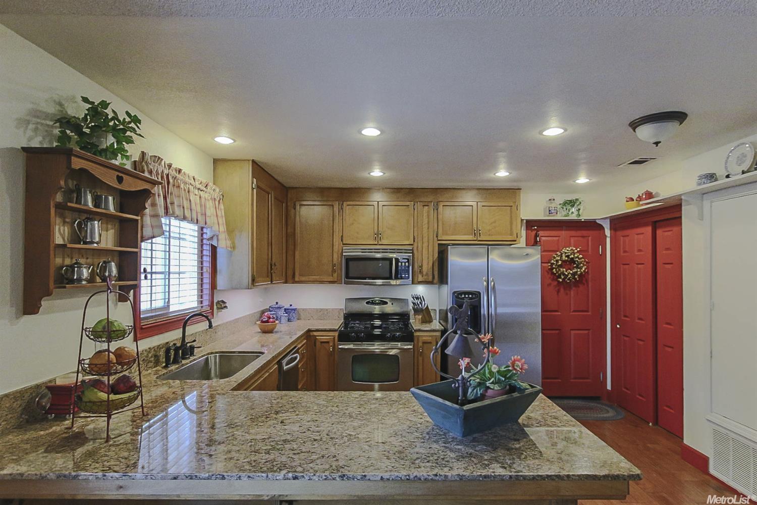 1157 Silvertrail Ln, Manteca, CA 95336 photo 6