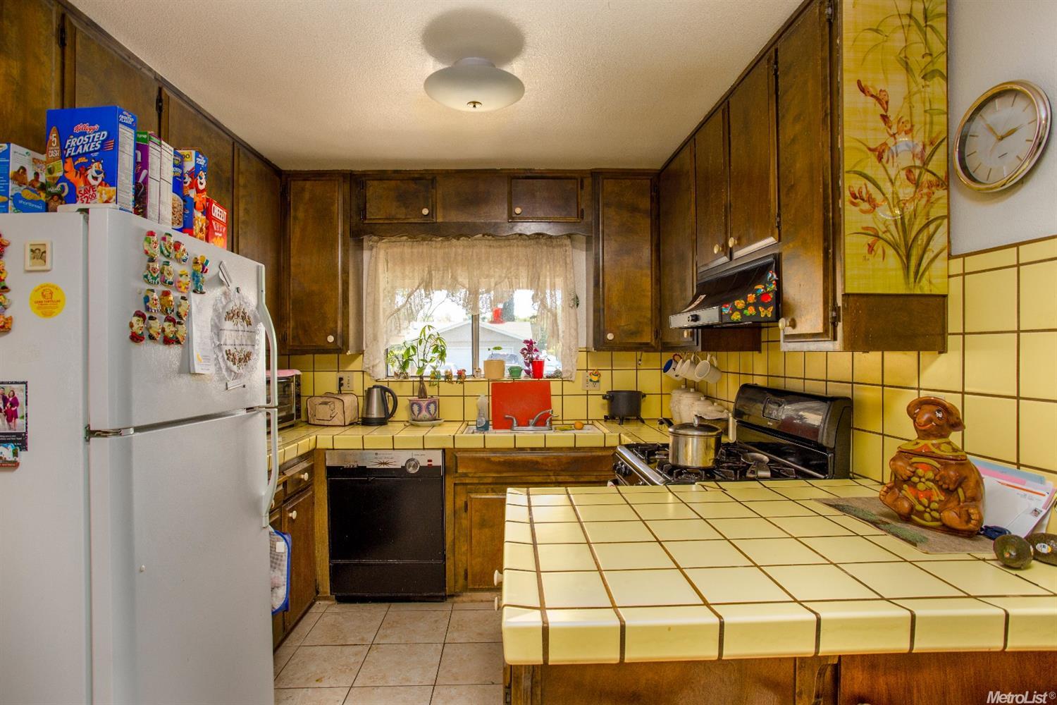 1216 Marymar Dr, Modesto, CA 95355 photo 11