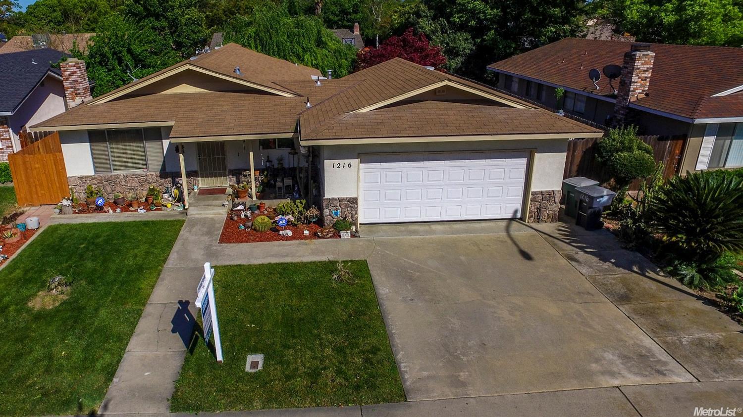 1216 Marymar Dr, Modesto, CA 95355 photo 4