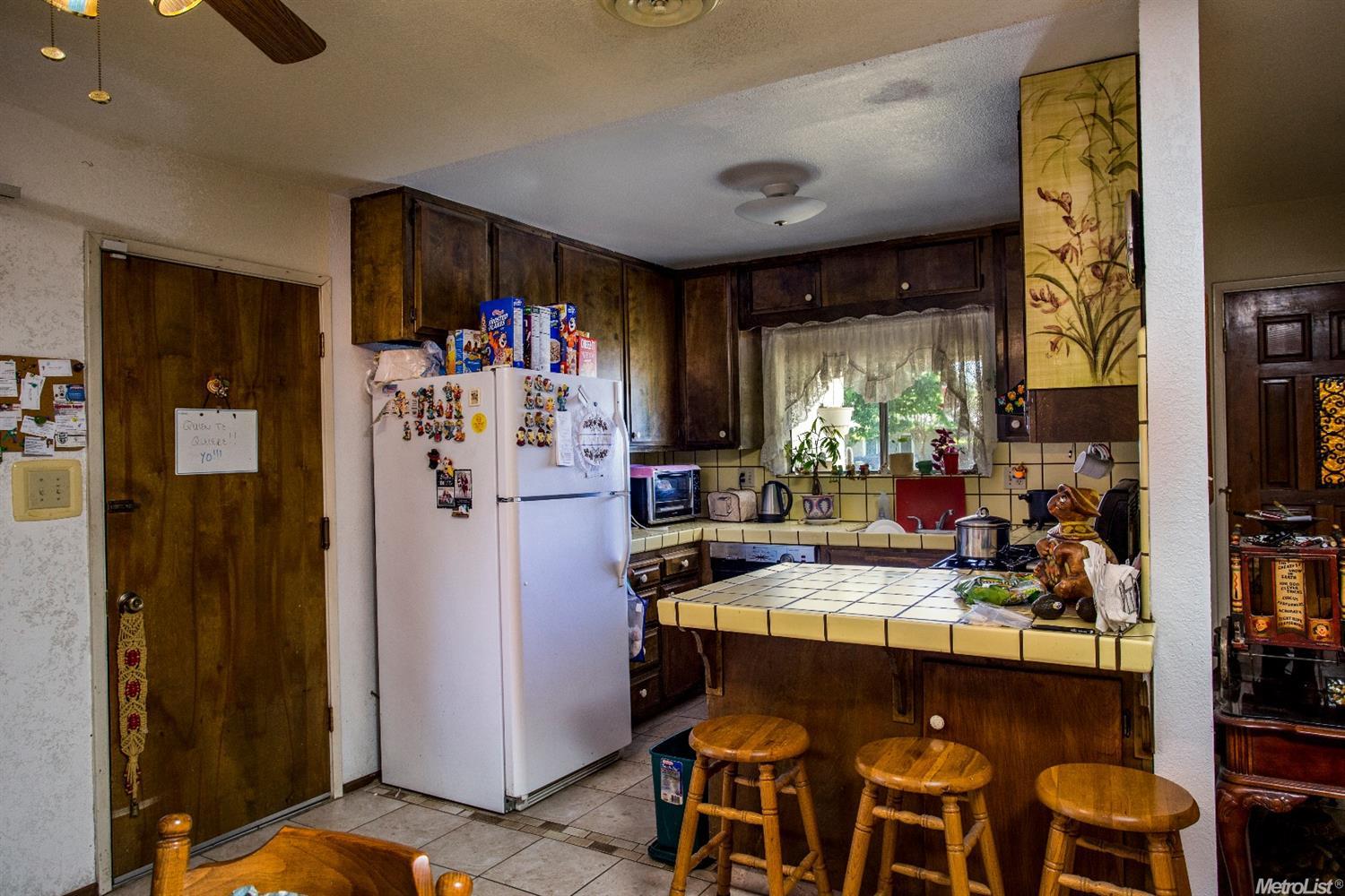 1216 Marymar Dr, Modesto, CA 95355 photo 10
