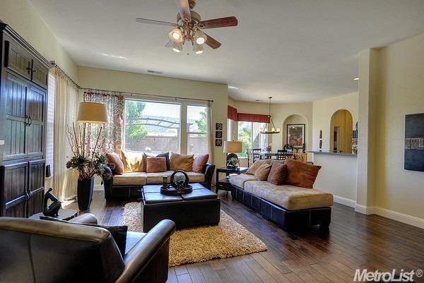 716 Morningside Ct, Folsom, CA 95630 photo 3