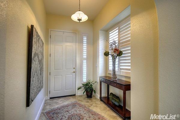 716 Morningside Ct, Folsom, CA 95630 photo 2