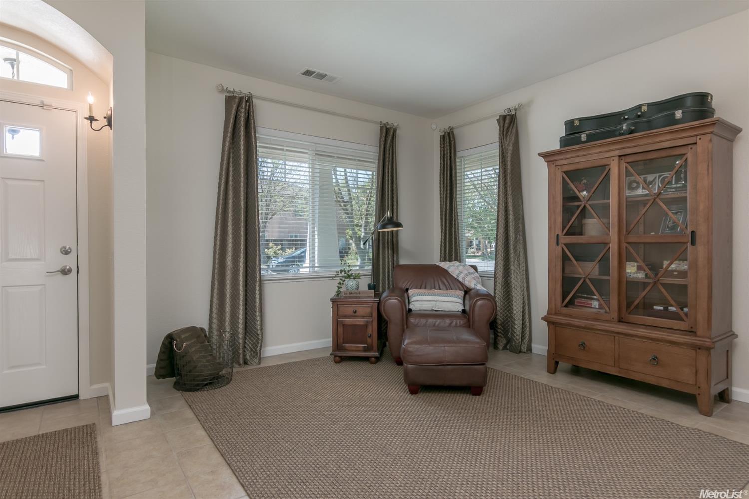 1701 Topiary Ct, Modesto, CA 95357 photo 5