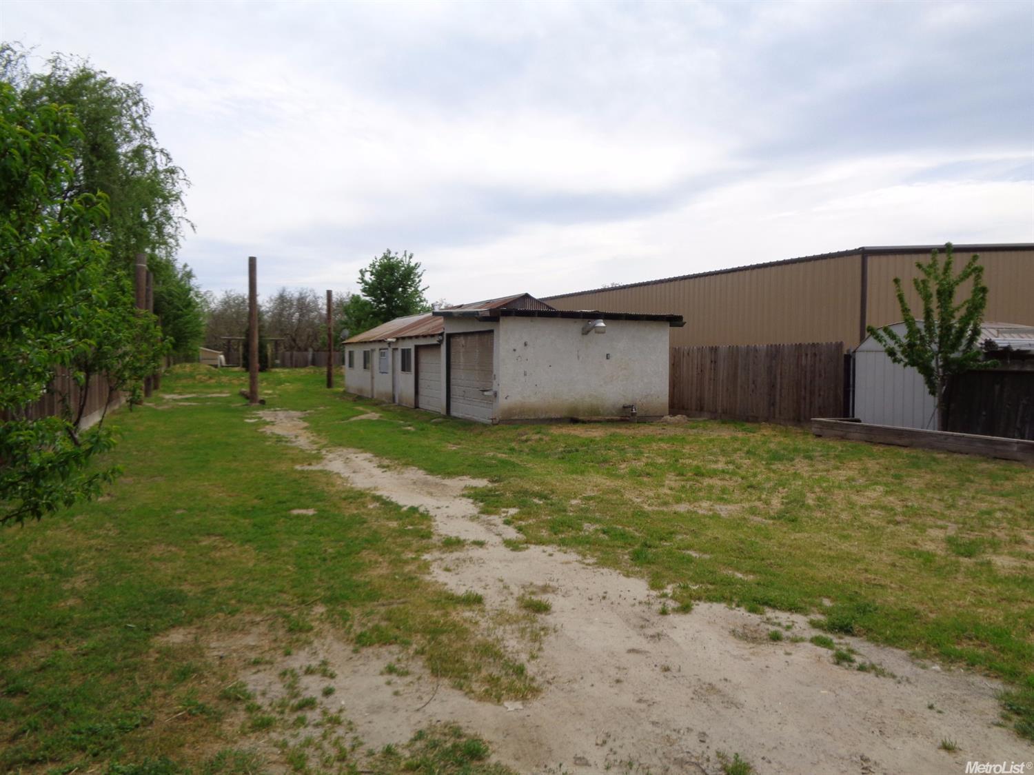 3854 Beckwith Rd, Modesto, CA 95358 photo 19