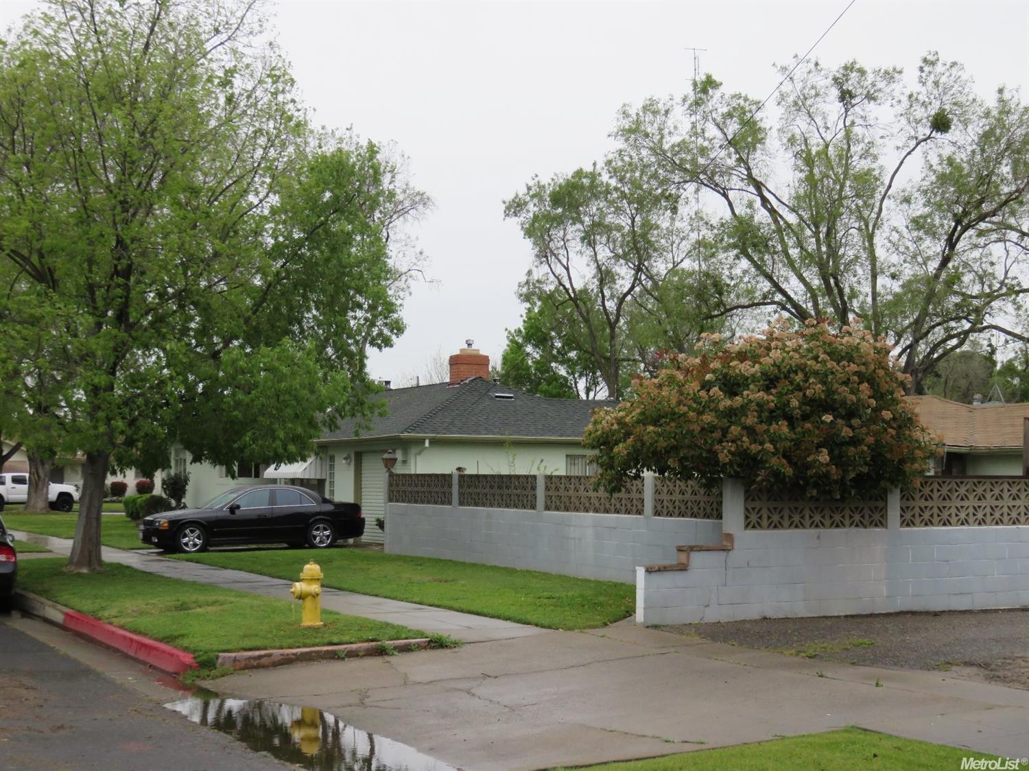 1160 W 23rd St, Merced, CA 95340 photo 3