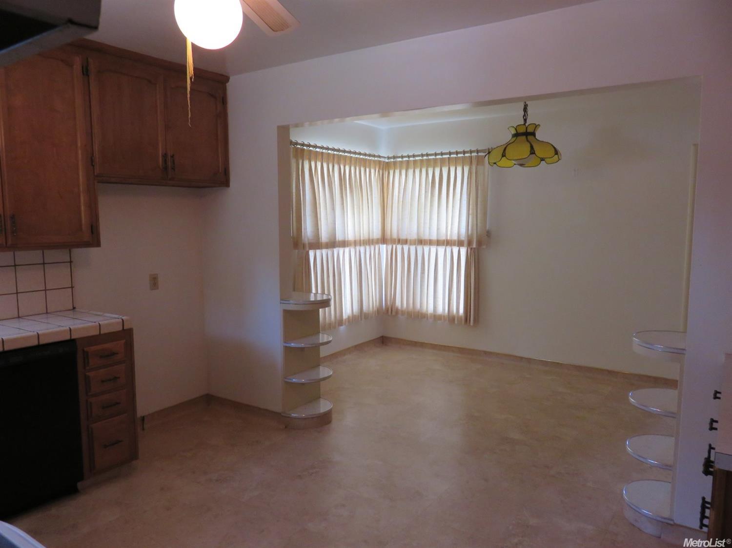 1160 W 23rd St, Merced, CA 95340 photo 7