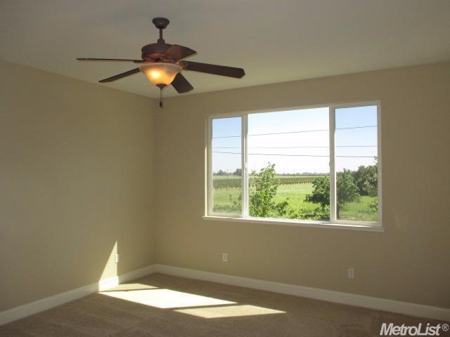 2074 Henderson Way, Lodi, CA 95242 photo 9