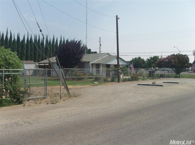 1609 Shaddox Ave, Modesto, CA 95358 photo 14