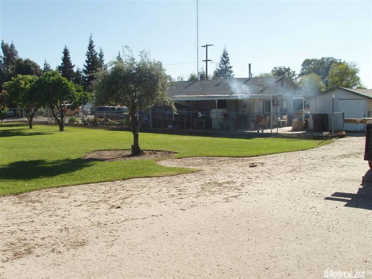 1609 Shaddox Ave, Modesto, CA 95358 photo 10