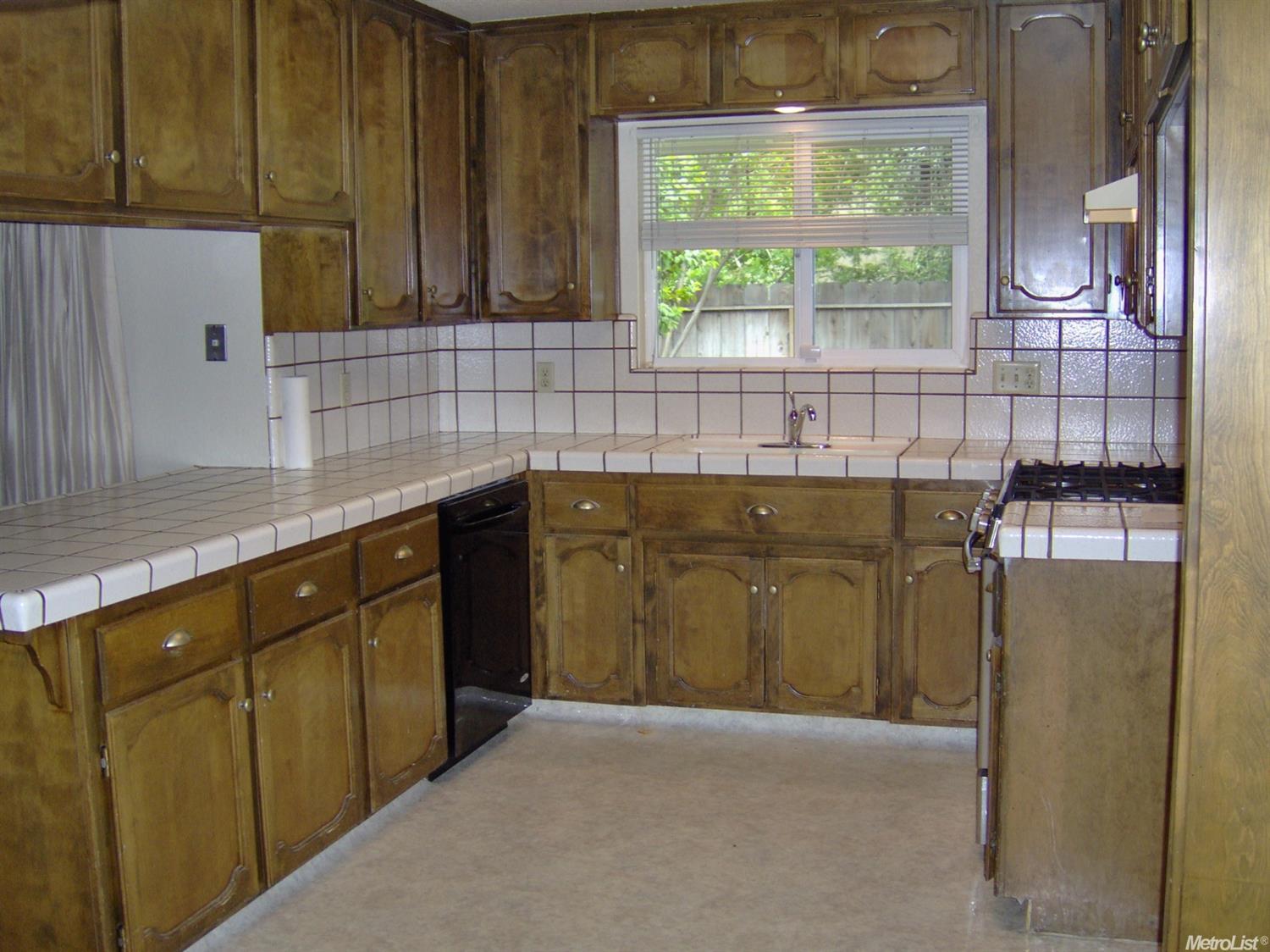1425 Maplehill Rd, Modesto, CA 95350 photo 10