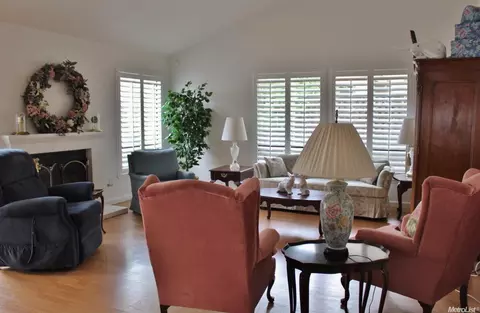 105 Rivergate Pl, Lodi, CA 95240 photo 7