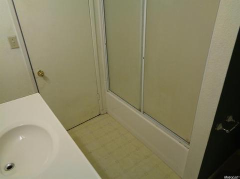 1327 Paradise Rd, Modesto, CA 95351 photo 17