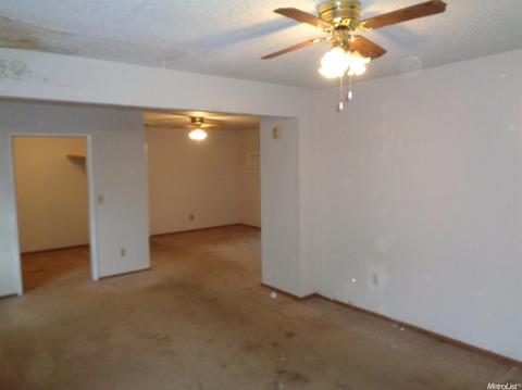 1327 Paradise Rd, Modesto, CA 95351 photo 11
