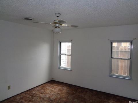 1327 Paradise Rd, Modesto, CA 95351 photo 9